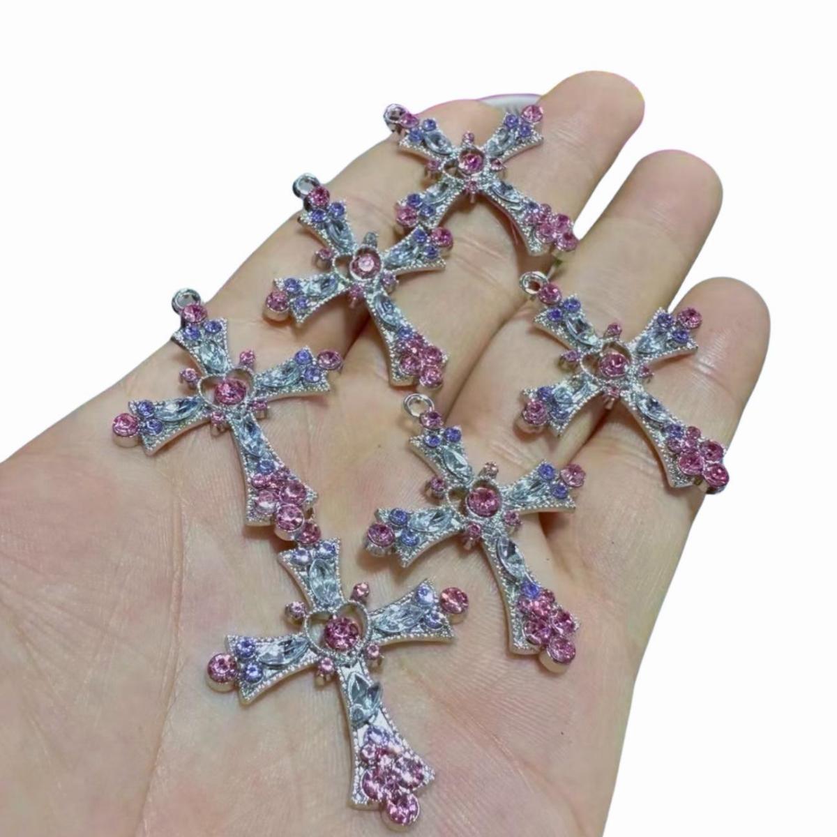 Wholesale Gothic Bohemian Style Crystal Diamond Color Cross Pendant European and American Festival Jewelry Girl's Collarbone Necklace